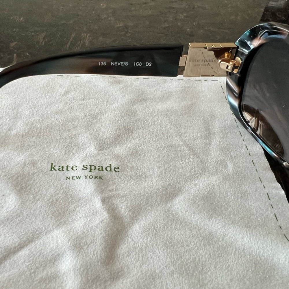 Kate Spade New York Rectangular Tortoise Shell Su… - image 7